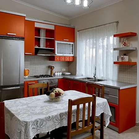Summer Breeze G13, Lalzi Bay, Lura 1 Apartament *