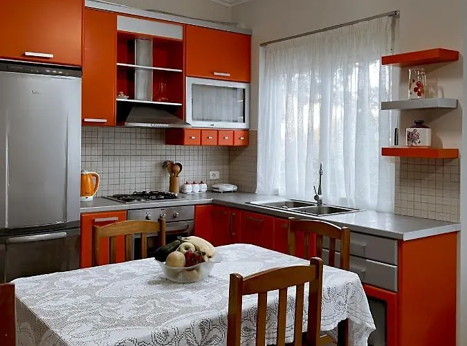 Summer Breeze G13, Lalzi Bay, Lura 1 Apartment *